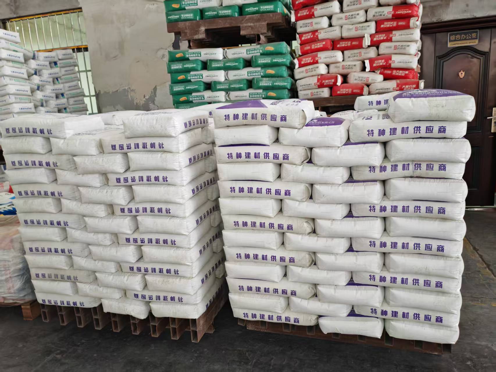 本号镇拱顶带模注浆料